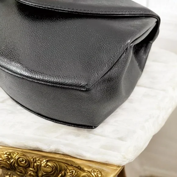 Vintage Givenchy Sacs Black Leather Shoulder bag - Picture 5 of 14